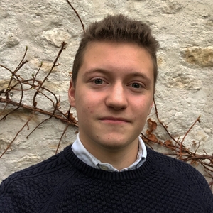 Edouard - Prof d'aide aux devoirs - Faye-la-Vineuse