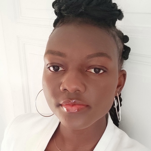 Grace Emmanuelle - Prof de soutien scolaire - Paris