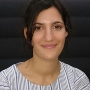 Leila - Prof de compréhension orale - français - Paris