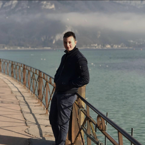 Enzo - Prof de droit civil - Lyon