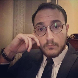 Larry - Prof de droit du travail - Paris