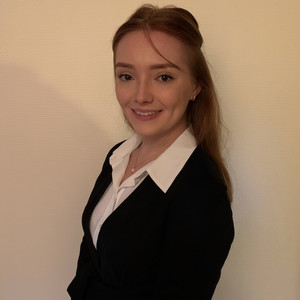 Amandine - Prof de droit civil - Orléans