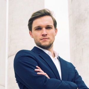 Morgan - Prof de droit - Paris 4e