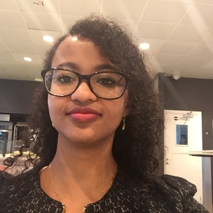 Sarah - Prof d'aide aux devoirs - Saintes