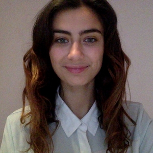 Rebecca - Prof de droit civil - Paris