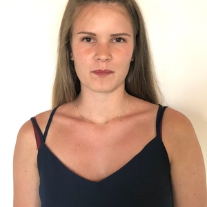 Laurine - Prof d'économie - Auxerre