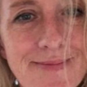Victoria - Prof d'anglais - Ambilly