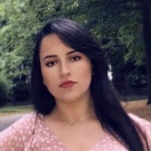 Nourhane - Prof d'anglais - Reims