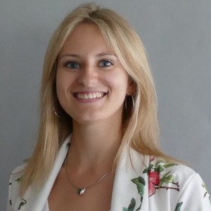 Charlotte - Prof de français - La Bâtie-Neuve