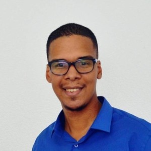 Micael - Prof d'initiation informatique - Talence