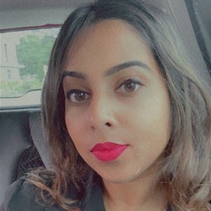 Dhaarshini - Prof d'anglais - Paris