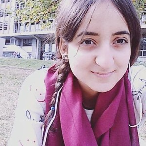 Radhia - Prof de physique - Vaulx-en-Velin