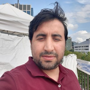 Eli - Prof d'économie - Bruxelles