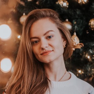 Anna - Prof de russe - Plymouth
