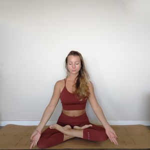 Lison - Prof de yoga - Nice
