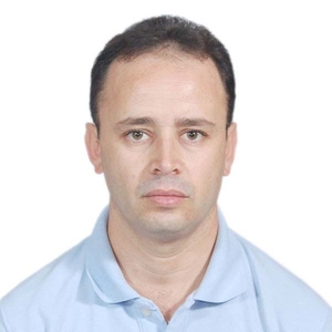 Omar - Prof de maths - Troyes