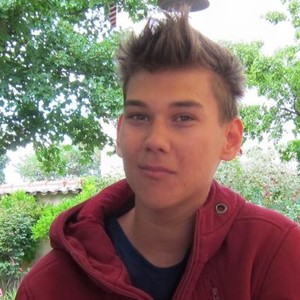 Ludmil - Prof de maths - Cergy