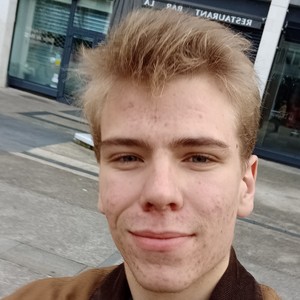 Valentin - Prof de maths - Niort