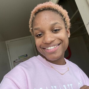 Kayla - Prof de fle - français langue étrangère - Elgin
