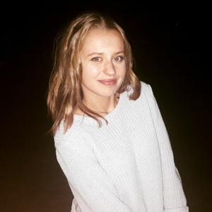 Emma - Prof d'aide aux devoirs - Cusy