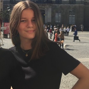 Ines - Prof de maths - Rennes