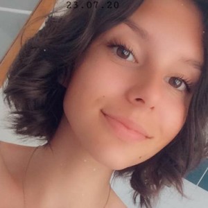 Lorine - Prof d'aide aux devoirs - Saint-Éloy-de-Gy