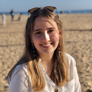 Chloé - Prof de maths - Servian