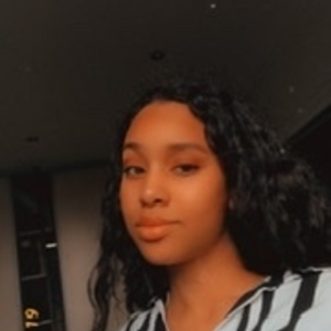 Aline - Prof de compréhension orale - portugais - Sucy-en-Brie