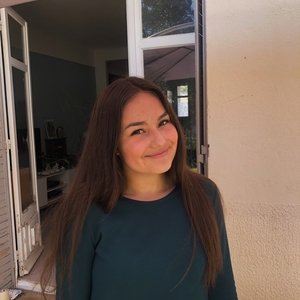 Coralie - Prof d'aide aux devoirs - Draguignan