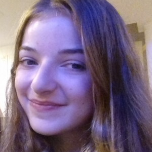 Clara - Prof de maths - Wallon-Cappel