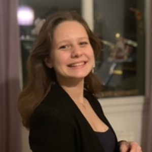 Madeline - Prof d'aide aux devoirs - Angers