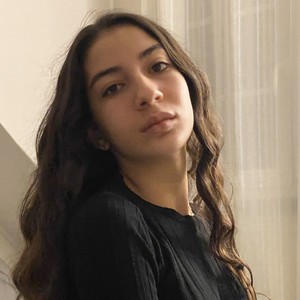 Lina - Prof d'aide aux devoirs - Limours