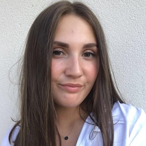 Emma - Prof d'aide aux devoirs - Elliant