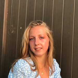 Amelie - Prof de maths - Yerres