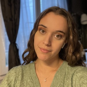 Célia - Prof de maths - Saint-Pierre-du-Mont