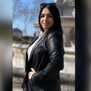 Naomi - Prof d'aide aux devoirs - Villeurbanne