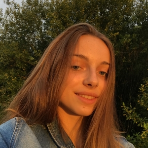Léna - Prof d'aide aux devoirs - Charleville-Mézières