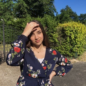 Nora - Prof de maths - Orléans