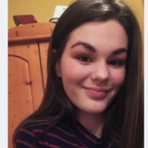 Chloé - Prof d'anglais - Arçon