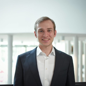 Patryk - Prof d'économie - Bruxelles