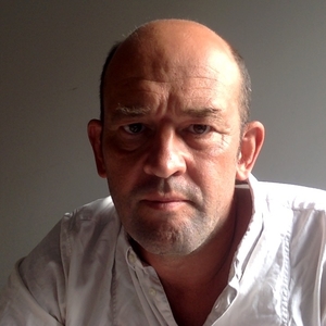 Luc - Prof de biochimie - Montreuil