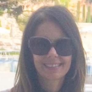 CRISTINA - Prof de portugais du portugal - Férolles-Attilly