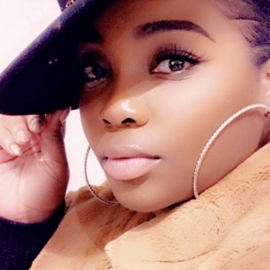 Hansia - Prof de maquillage - Saint-Denis