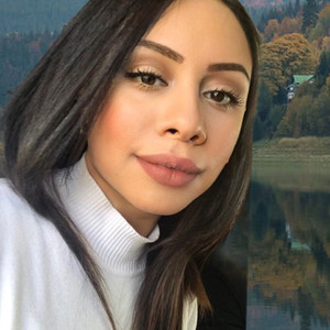 Naima - Prof d'arabe - Thourotte