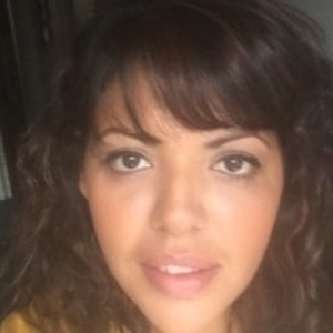 Sahra - Prof de français - Tours