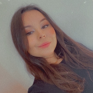 Iris - Prof de biologie - Épinay-sur-Seine