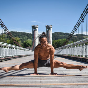 Marc - Prof de yoga - Écully
