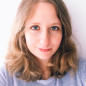 Julie - Prof de marketing - Paris