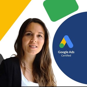 Cecile - Prof de marketing - Paris