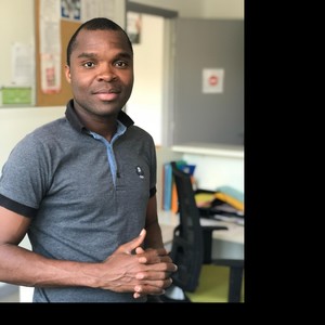 Senyo - Prof de droit constitutionnel - Palaiseau